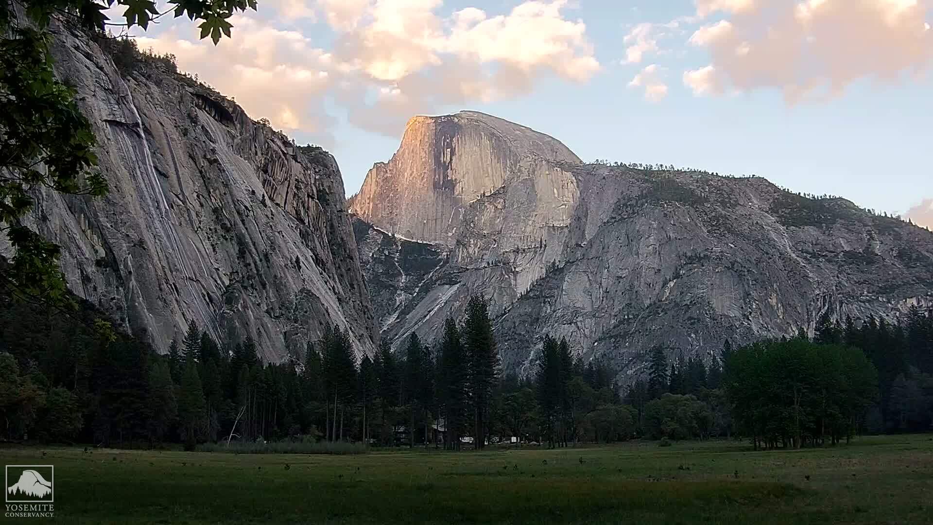 Yosemite Ahwahnee Web Cam